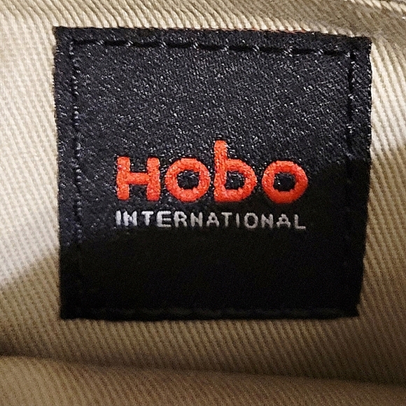 HOBO Int'l Lime Green 'Clio' Leather Wallet - Picture 4 of 9